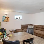Helms Apartman *
