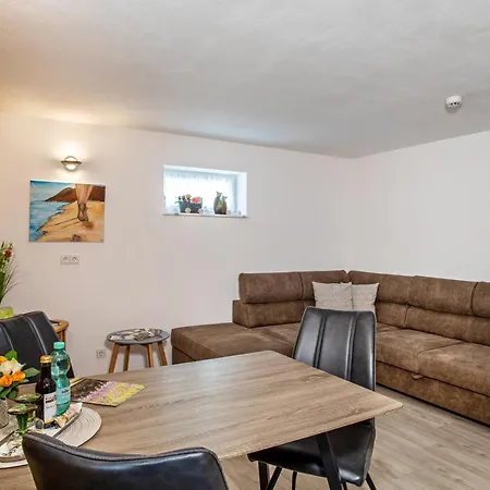 Helms Apartment *